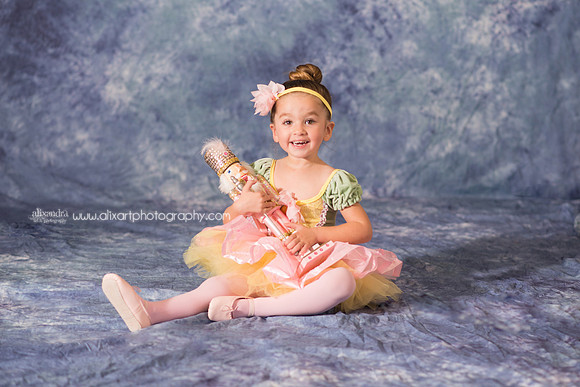 _DSC6969Jenna_Farhat_A